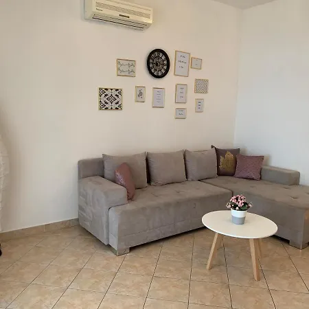 Omis Relaxing Sea Lounge * Marusici (Split-Dalmatia)