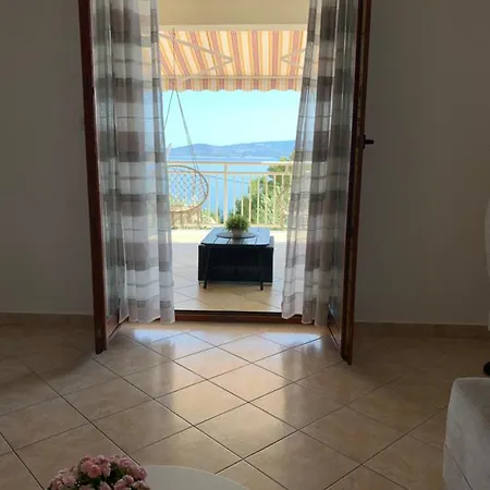 Omis Relaxing Sea Lounge Apartmán